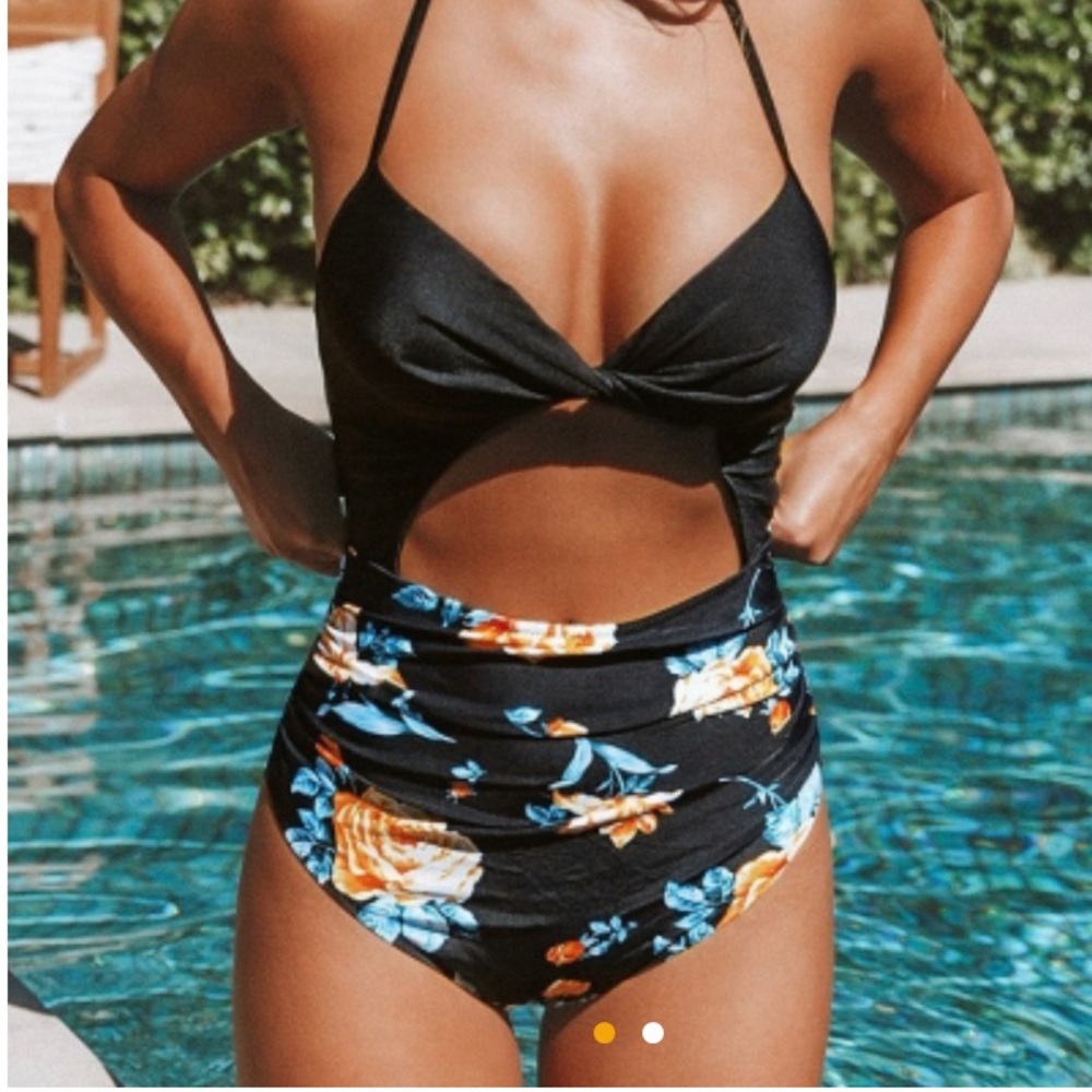 Cupshe Black Floral Print Halter Swimsuit